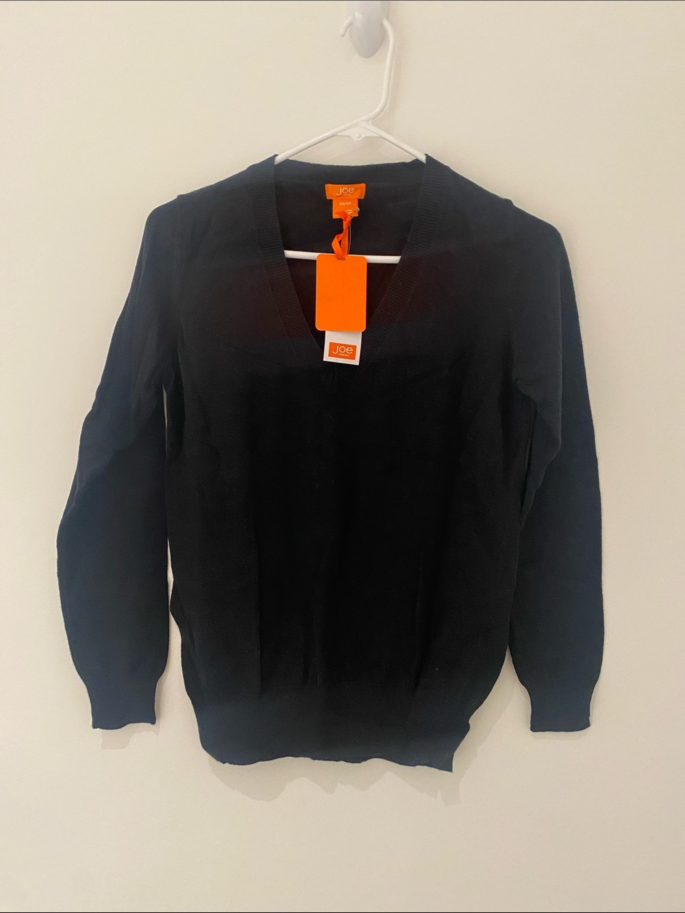 NWT Joe Fresh Long Sleeve V Neck Lightweight Sweater Black XS